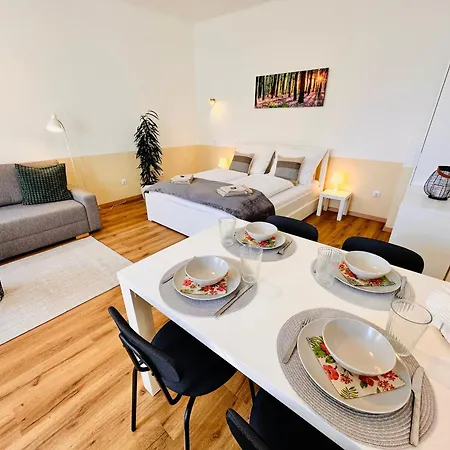 Miramare Apartment Neunkirchen